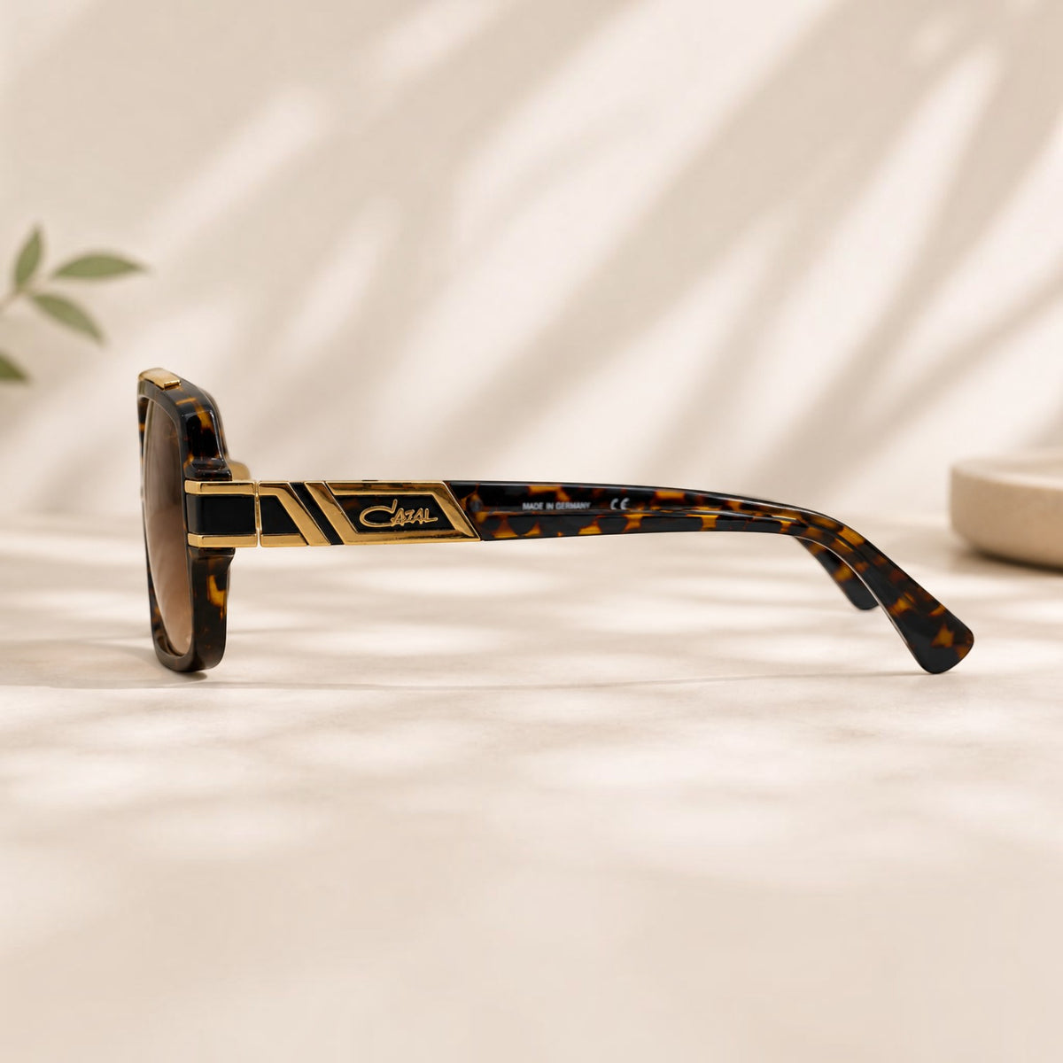 Monarch Tortoise Square Sunglasses Brown Gradient - BLK-SG-0010